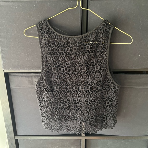 Club Monaco Lace Crop - Picture 4 of 5